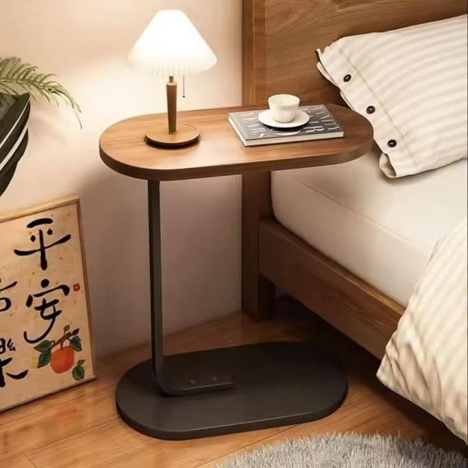 Table d'appoint en C