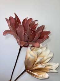 Fleur artificielle en mousse