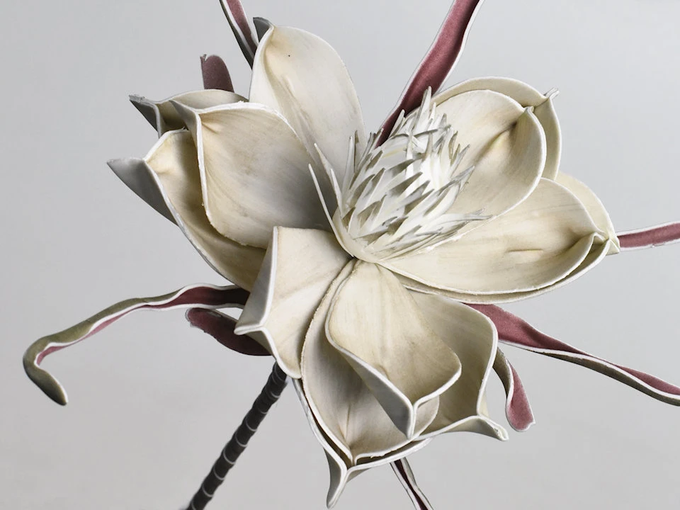 Fleur artificielle en mousse
