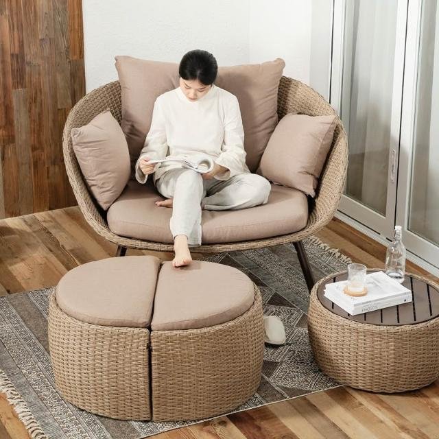 Ensemble de canapé ,pouf et table