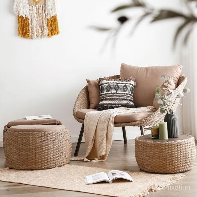 Ensemble de canapé ,pouf et table
