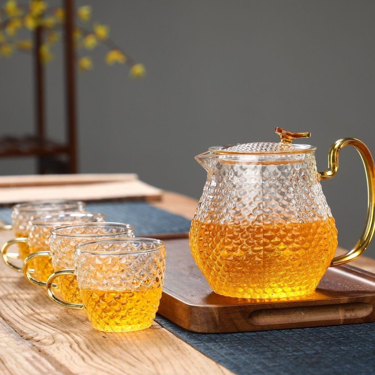 Ensemble théière et 4 tasses