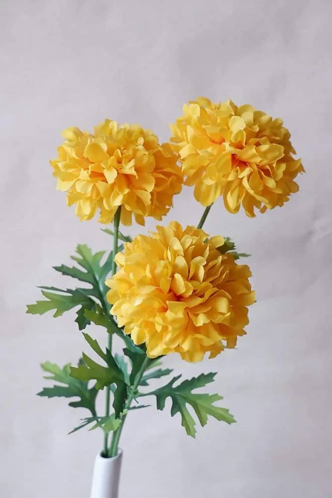 Bouquet de fleurs artificielles